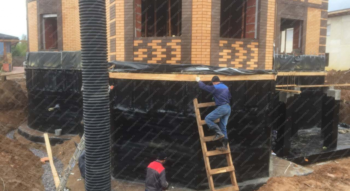 Теплоизоляция и гидроизоляция фундамента